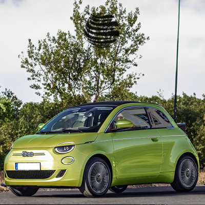 Fiat 500 è l'icona di stile e compattezza che rende ogni viaggio speciale. Fiat 500